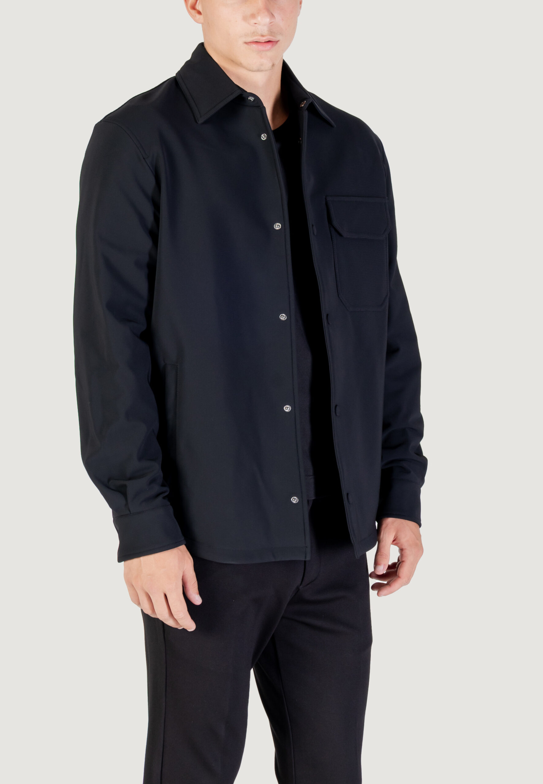 Camicia manica lunga Antony Morato regular fit with logoed metal badge Nero - Foto 3