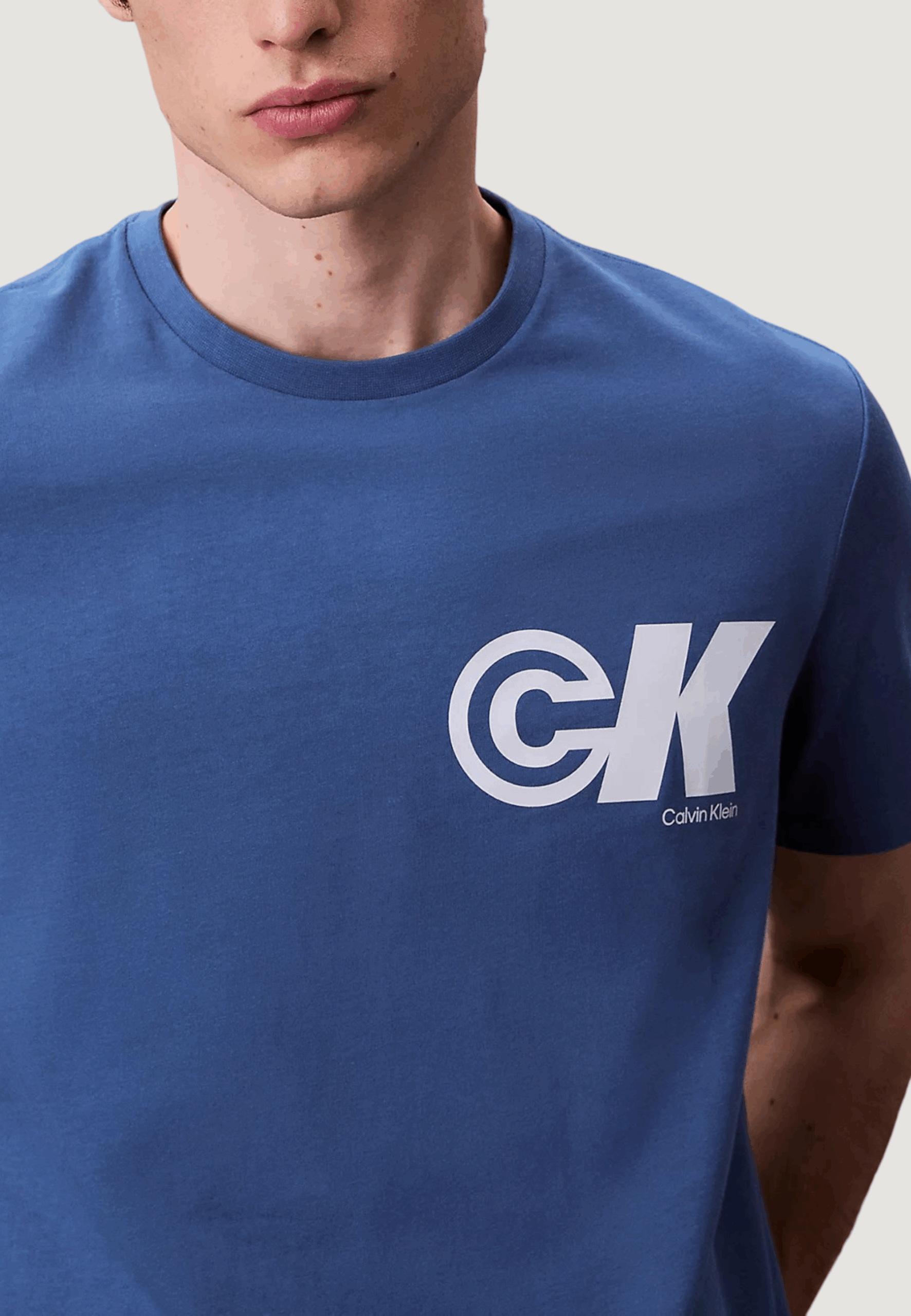T-shirt Calvin Klein Jeans ss 20s ck sport logo Celeste - Foto 2