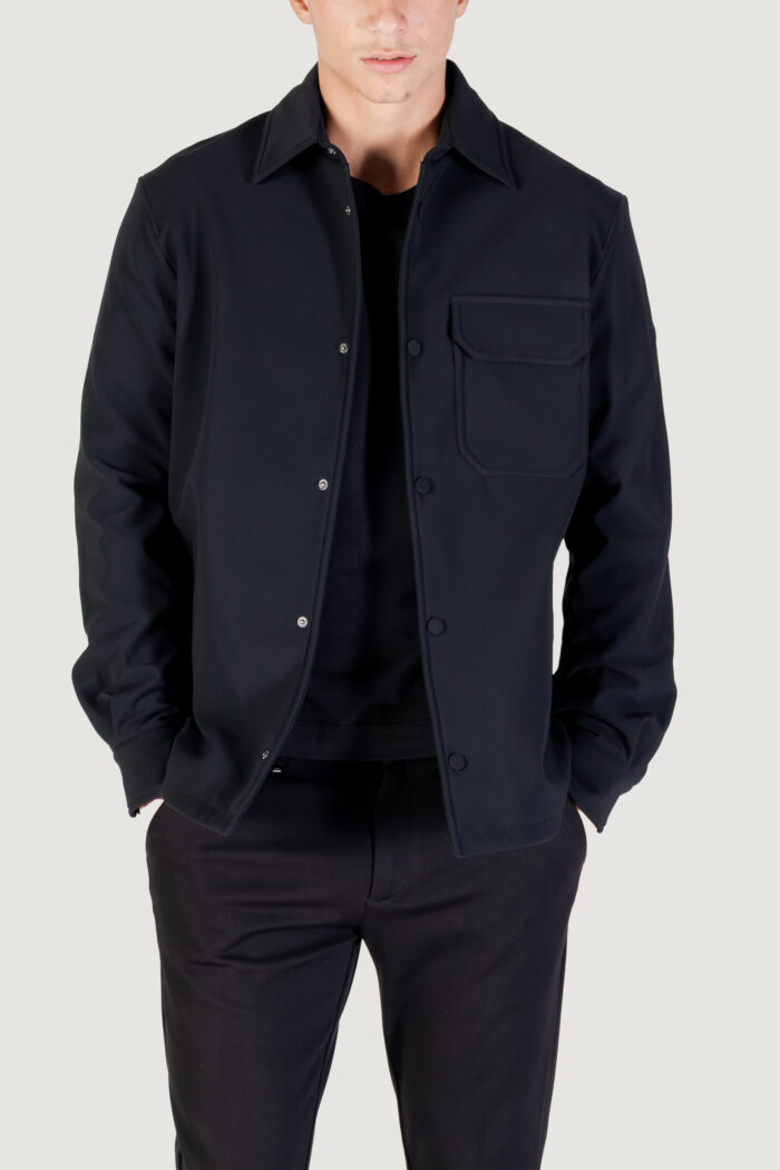 Camicia manica lunga Antony Morato regular fit with logoed metal badge Nero