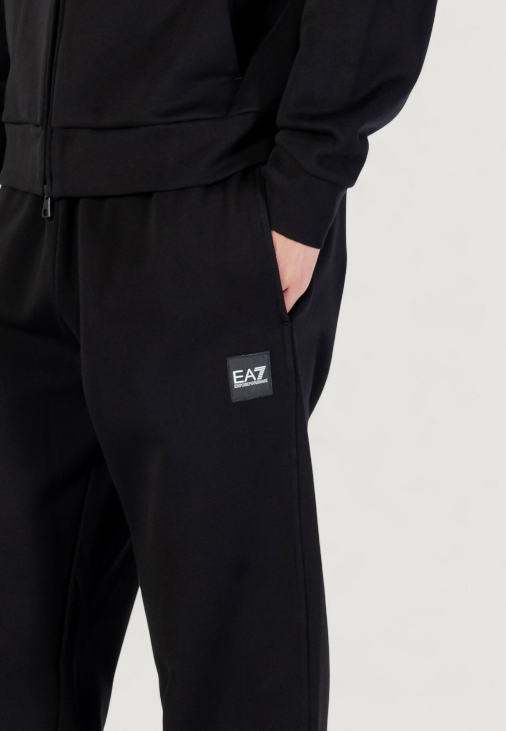 Tuta EA7 Nero - Bianco - Foto 5