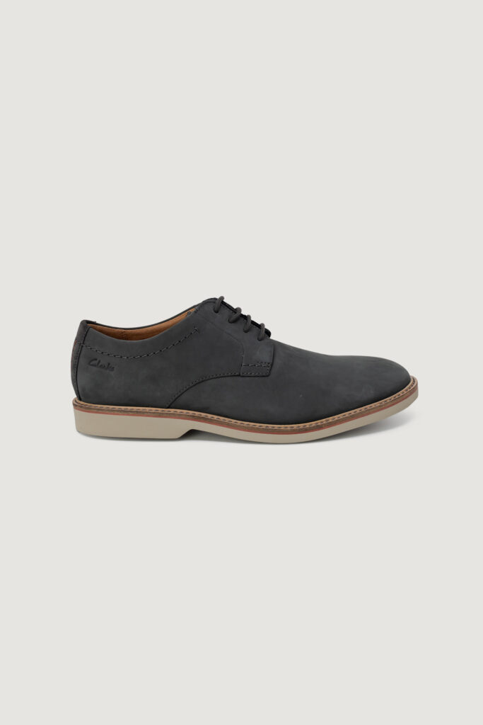 Scarpe eleganti Clarks atticusltlace nubuk – imballo originale danneggiato – prodotto integro Grigio