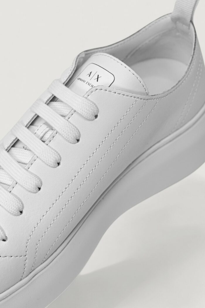 Sneakers Armani Exchange imballo originale danneggiato – prodotto integro Bianco