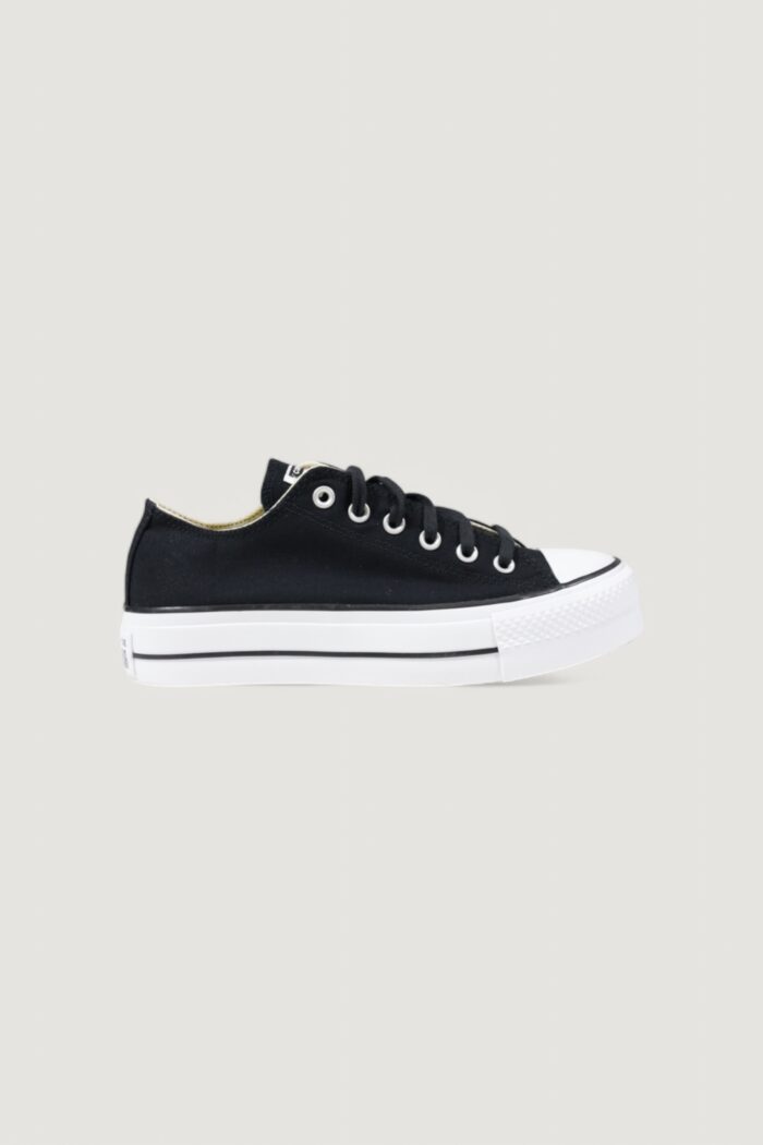 Sneakers Converse imballo originale danneggiato – prodotto integro Nero