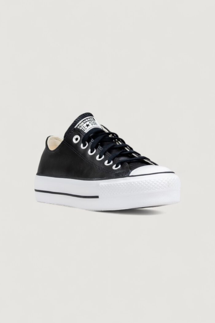 Sneakers Converse imballo originale danneggiato – prodotto integro Nero