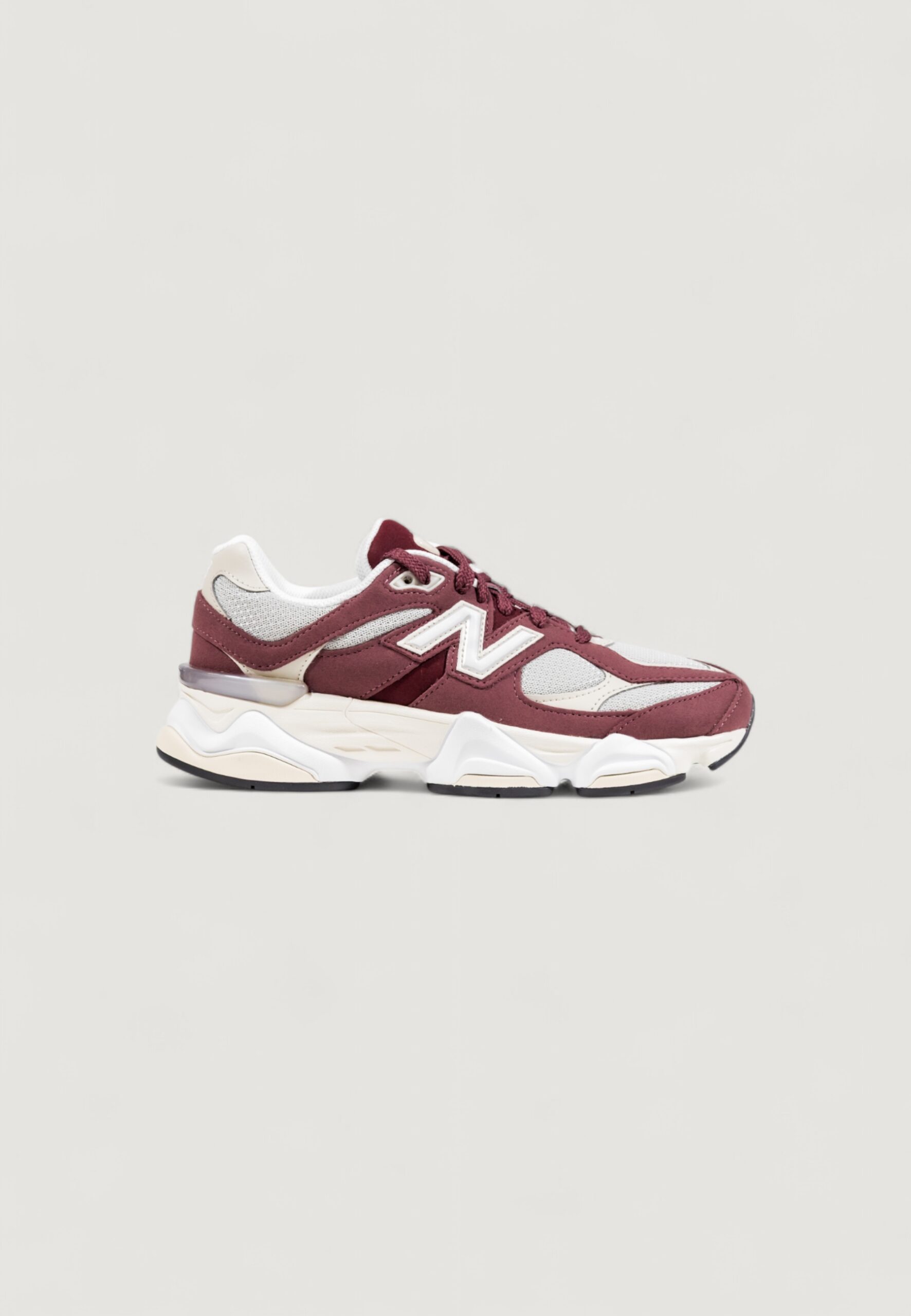 Sneakers New Balance 9060 - imballo originale danneggiato - prodotto integro Bordeaux - Foto 1