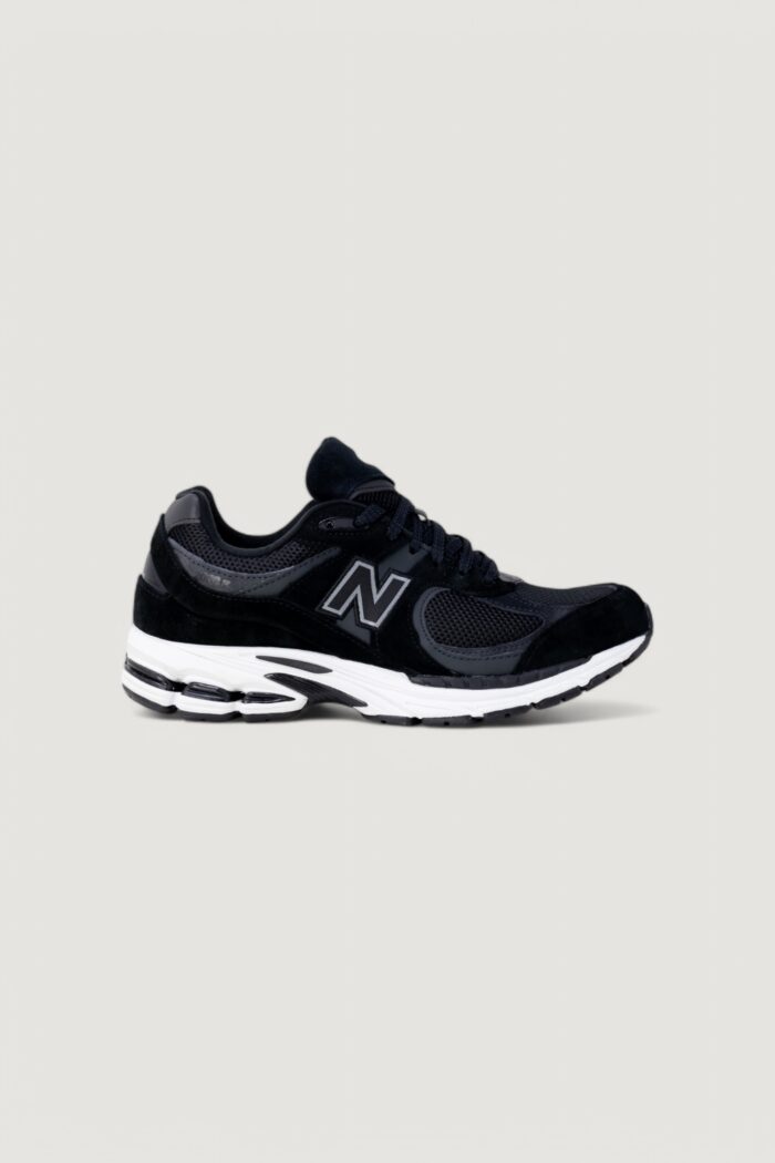 Sneakers New Balance 2002 – imballo originale danneggiato – prodotto integro Nero