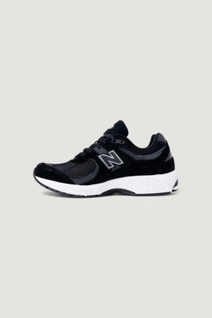 Sneakers New Balance 2002 – imballo originale danneggiato – prodotto integro Nero