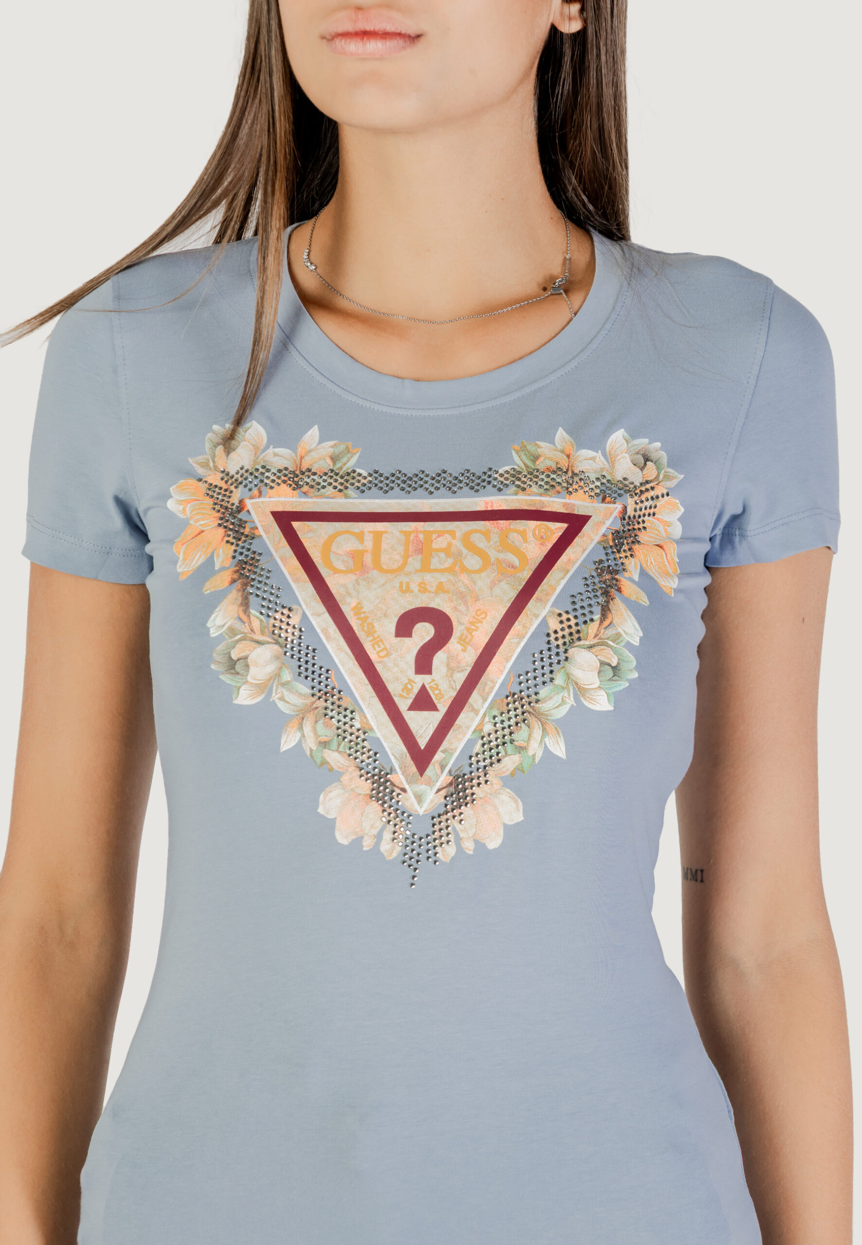 T-shirt Guess ss triangle flowers tee Indigo - Foto 2