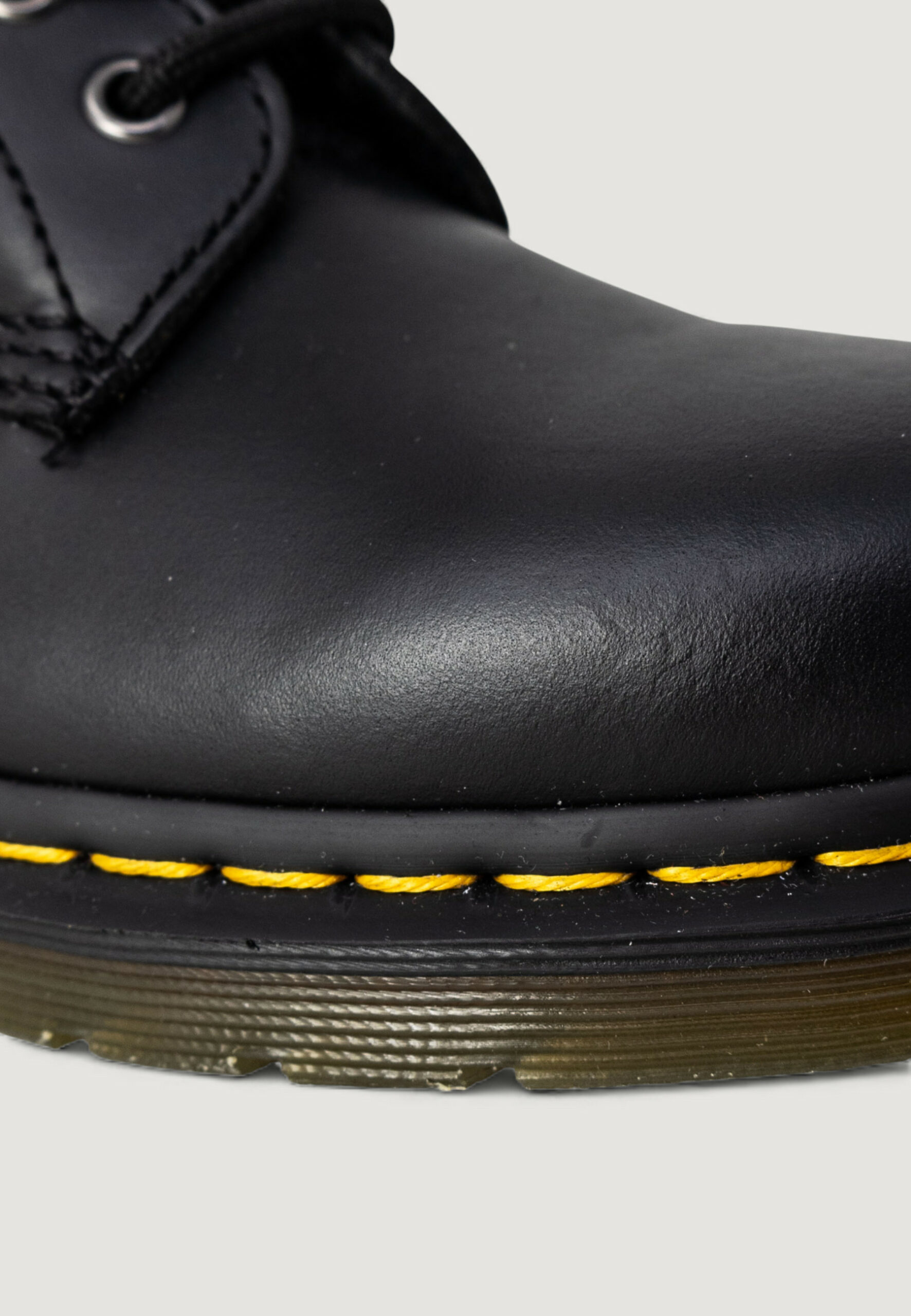 Anfibi Dr. Martens 1460 nappa - imballo originale danneggiato - prodotto integro Nero - Foto 4