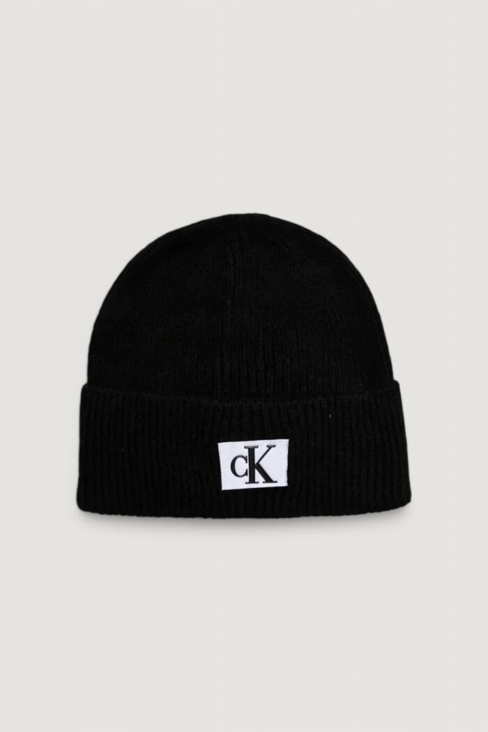 Berretto Calvin Klein Jeans seasonal patch beanie Nero