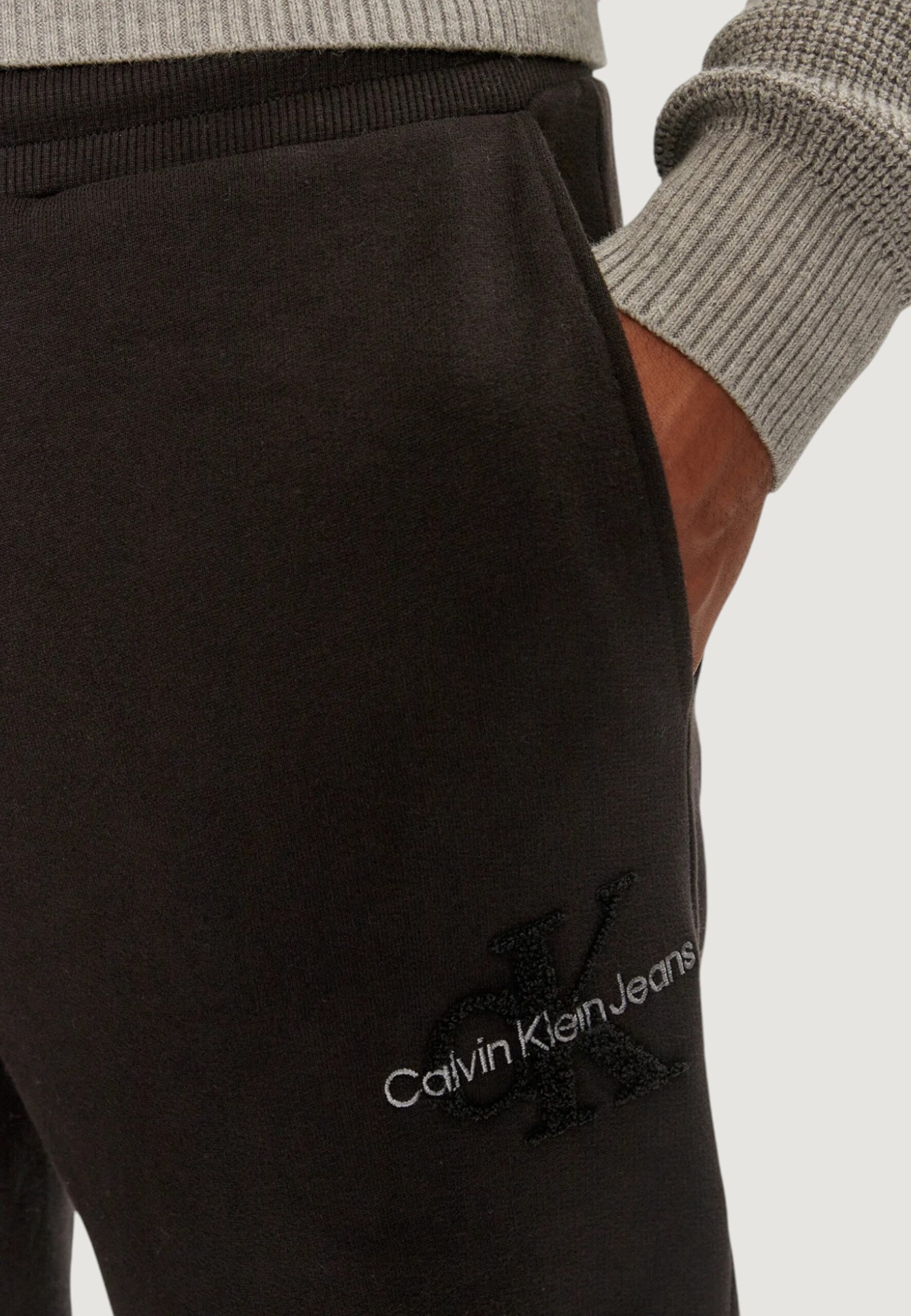 Pantaloni sportivi Calvin Klein Jeans chenille monologo sw Nero - Foto 2