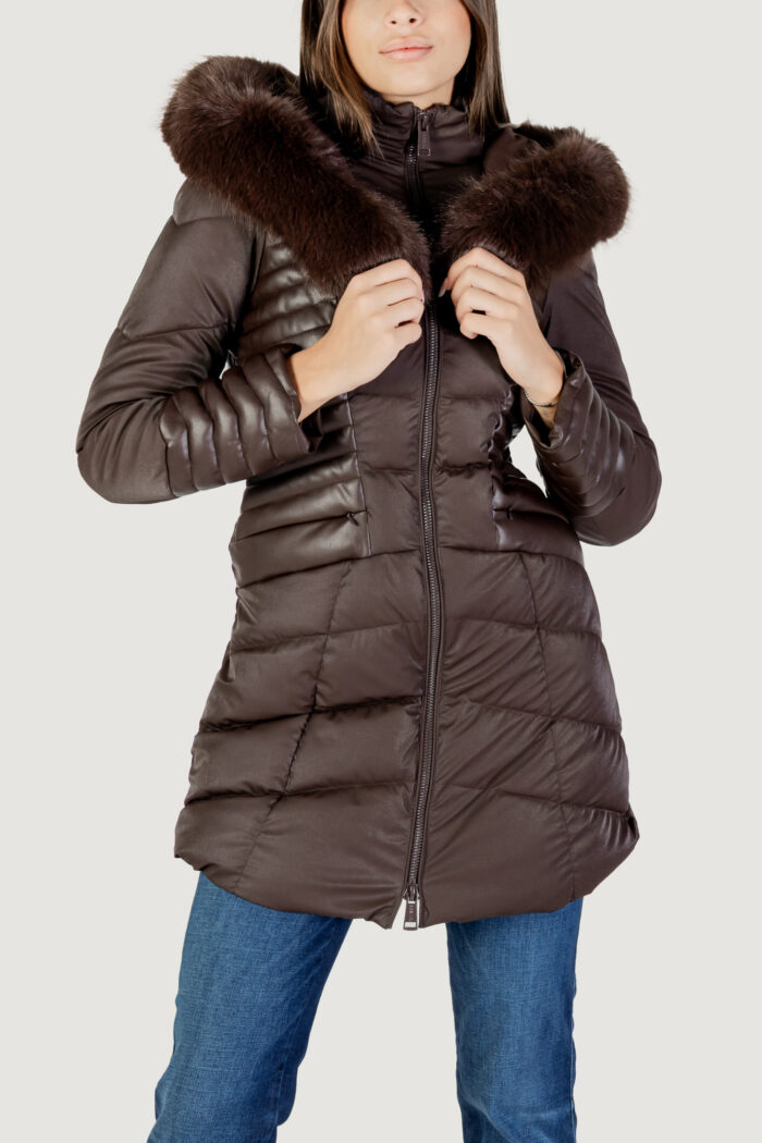 Piumino Guess new oxana Marrone