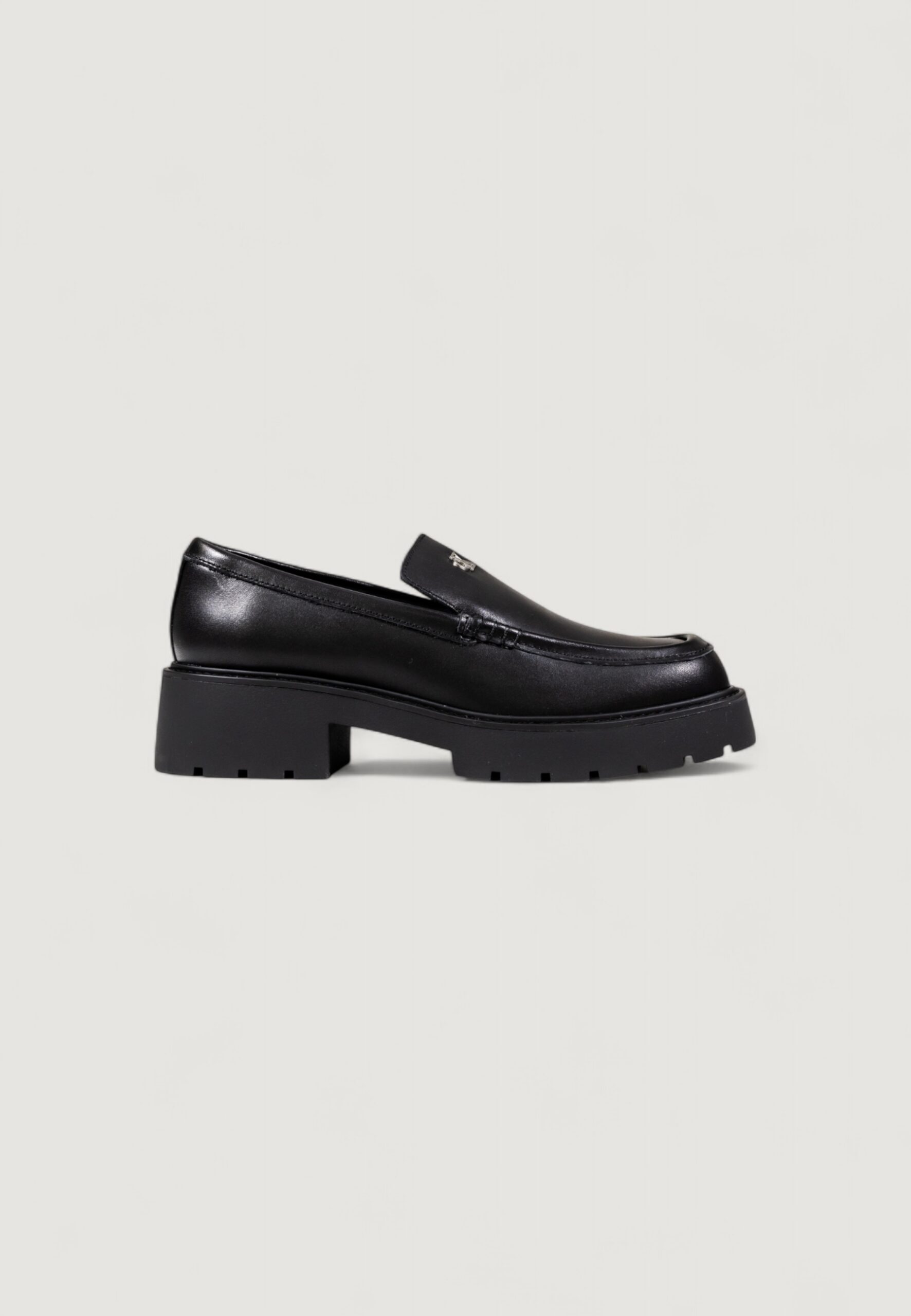 Scarpe basse Calvin Klein Jeans combat loafer - imballo originale danneggiato - prodotto integro Nero - Foto 1