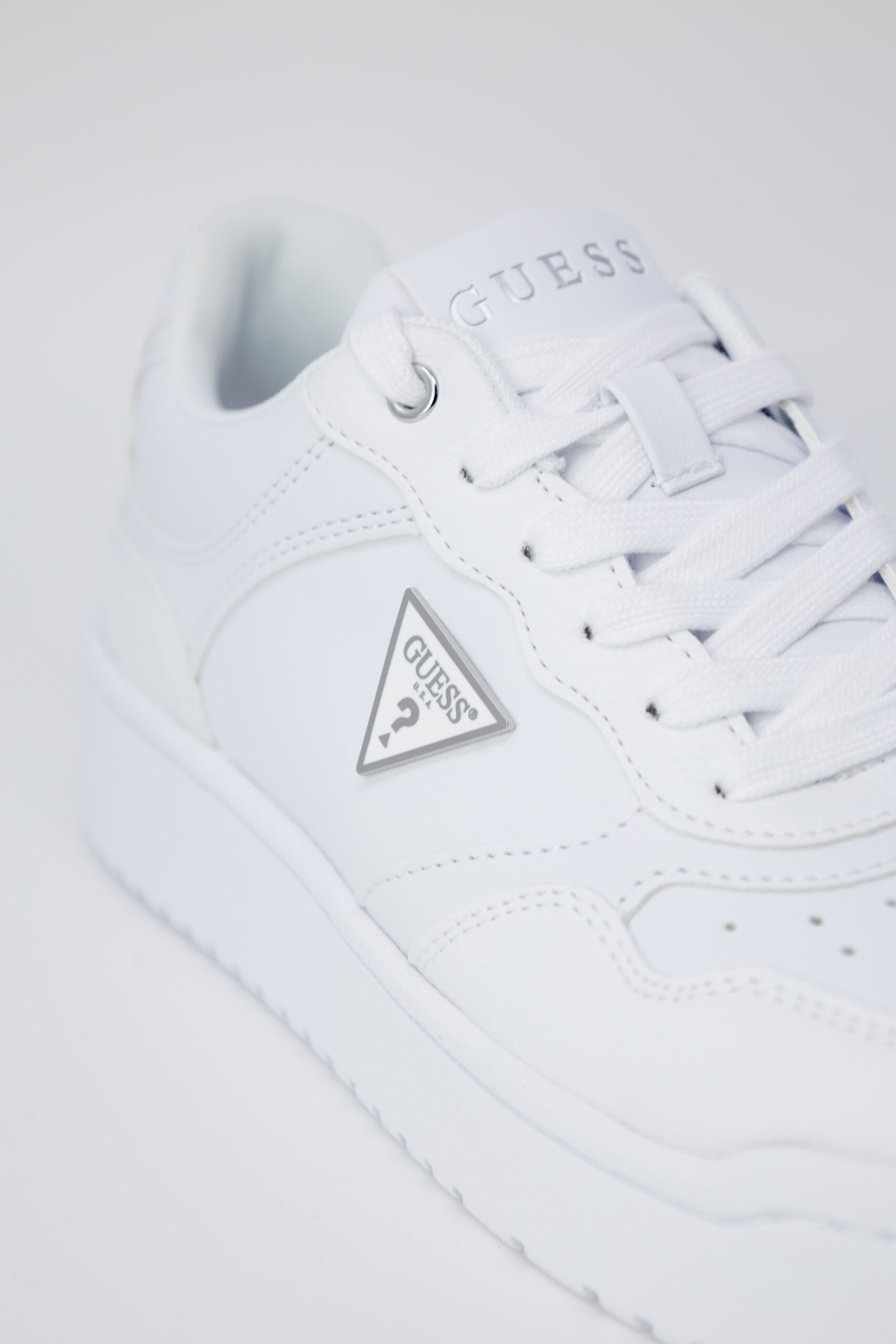 Sneakers Guess miram Bianco - Foto 3