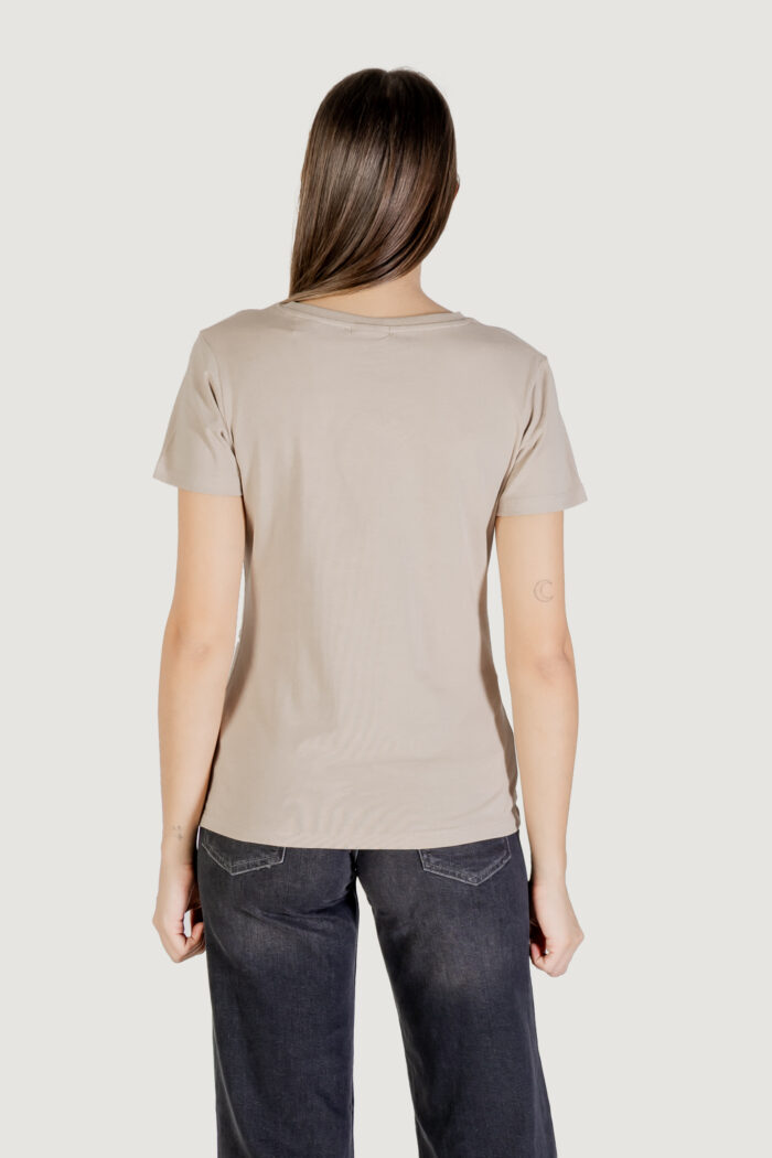 T-shirt Guess Active colette t-shirt Beige chiaro