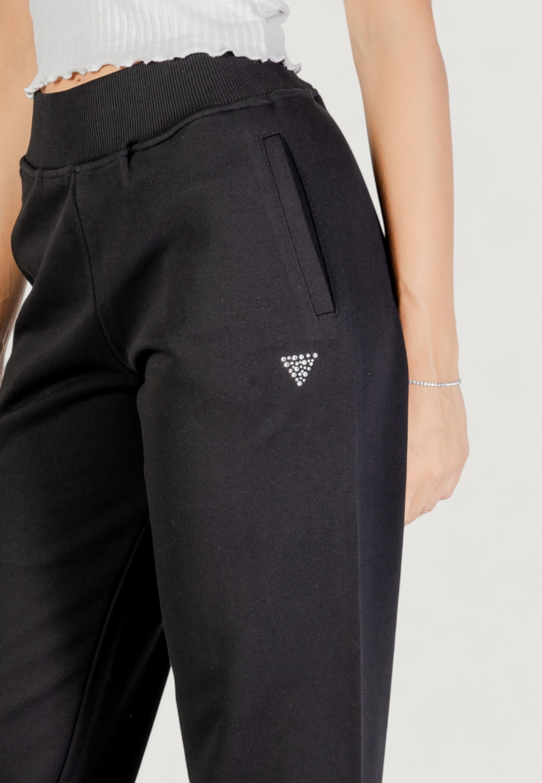 Pantaloni sportivi Guess Active primula rhinestones jogger Nero - Foto 2