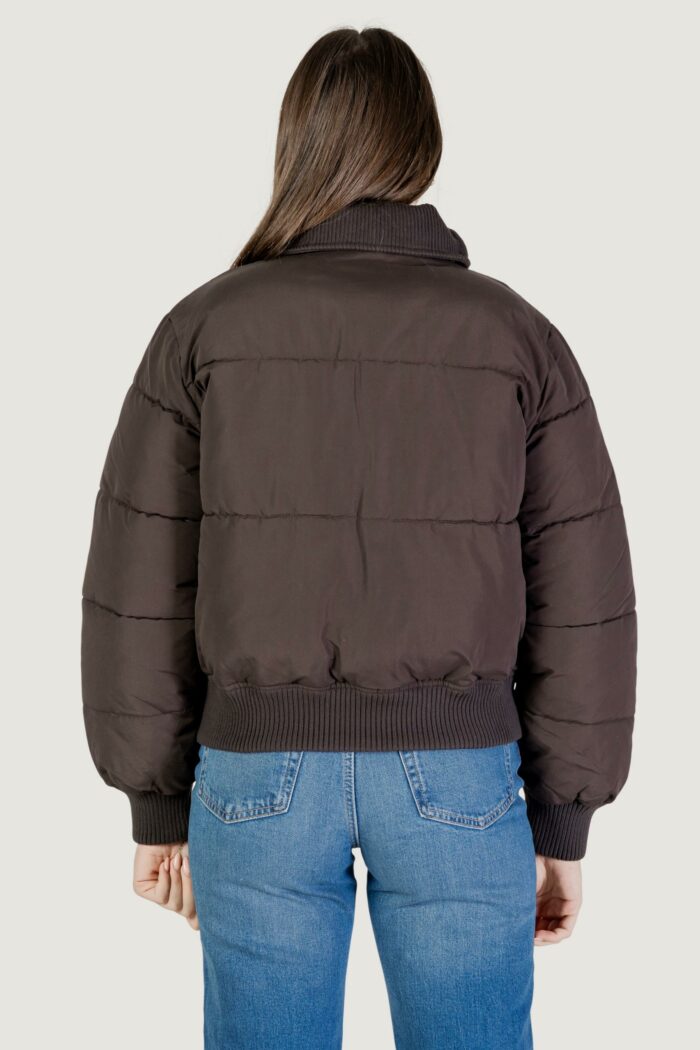 Piumino Jacqueline de Yong nelson short puffer otw sij Cioccolato