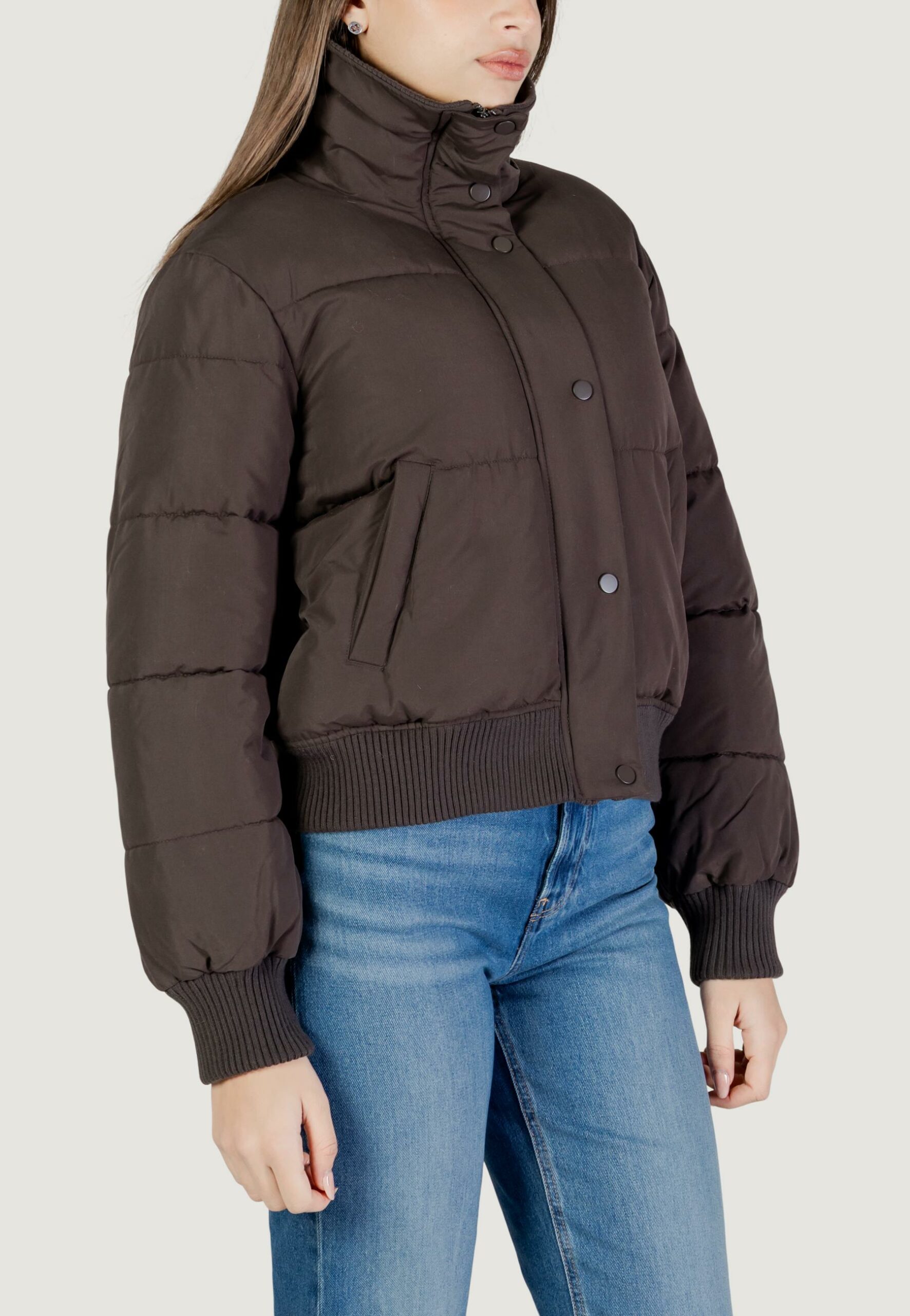 Piumino Jacqueline de Yong nelson short puffer otw sij Cioccolato - Foto 4